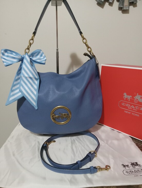 Coach Handbags - Coach 2019  Elle 2way Hobo Bag EUC